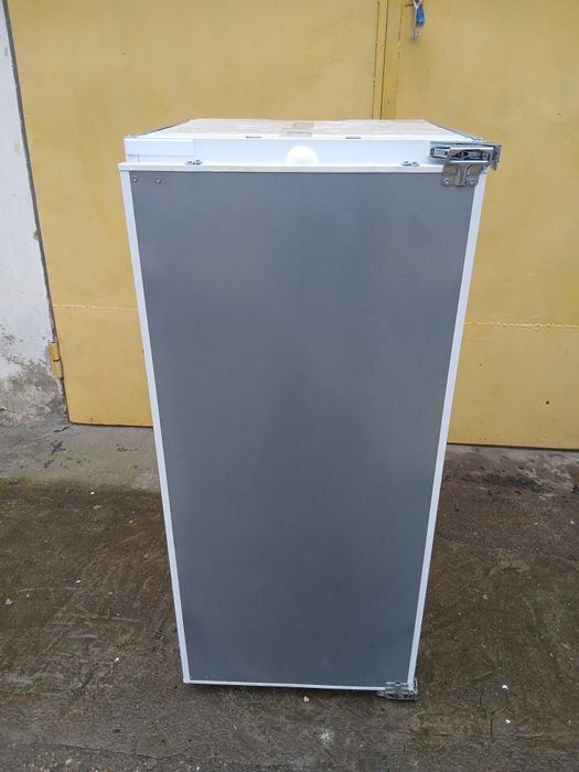 Lodówka z zamrażarnikiem flirmy SIEMENS  energooszczędna A+.