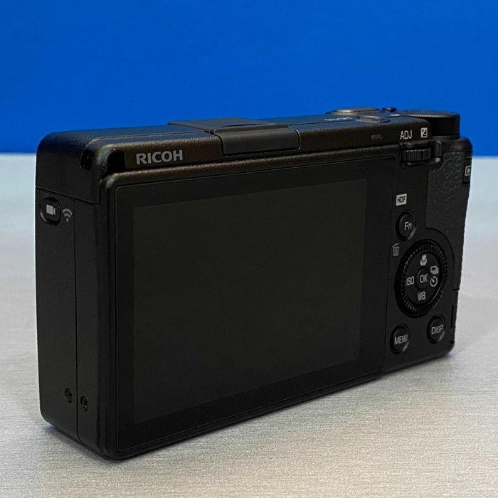 RICOH GR III HDF (24.2MP) - NOVA - 3 ANOS DE GARANTIA
