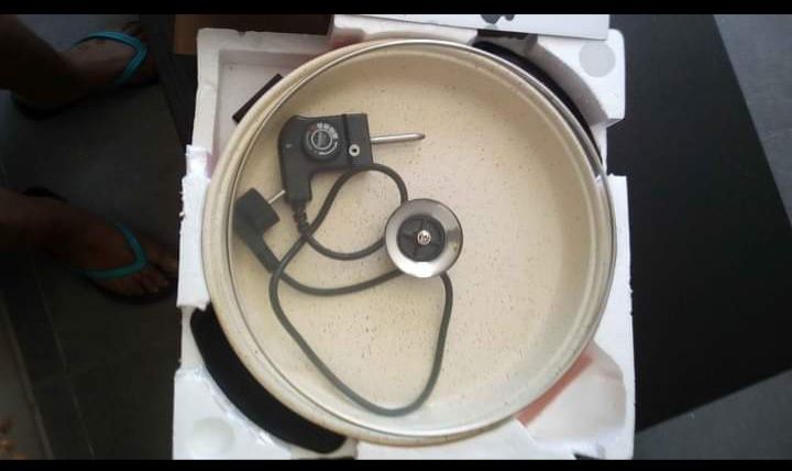 Grelhador em pedra com tampa