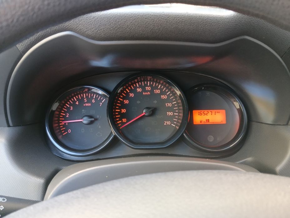 Свіжопригнаний Duster 2016. Дастер