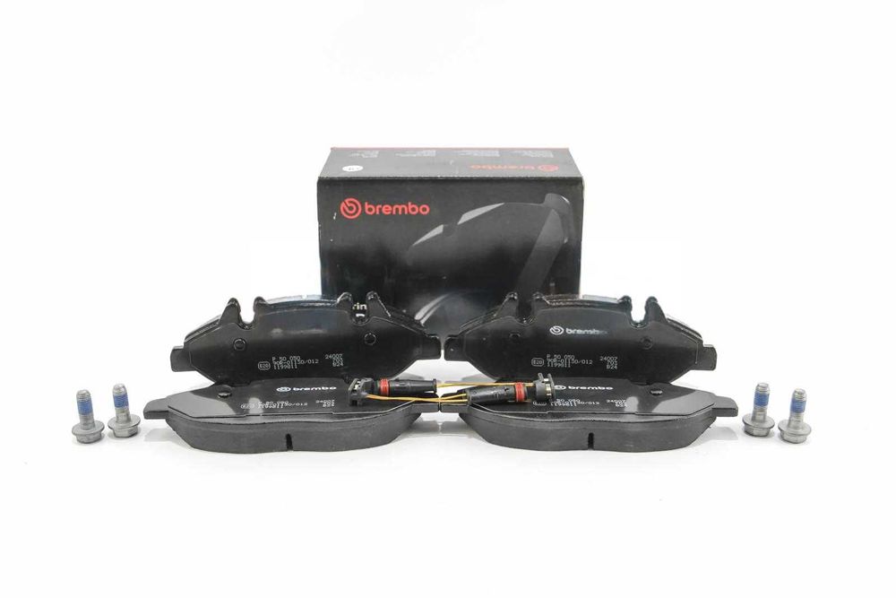 Гальмівні колодки Brembo	P50050 з датчиками зносу
