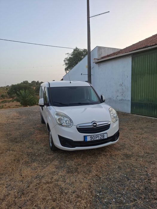 Small Moves and Courier Service530746979155322882