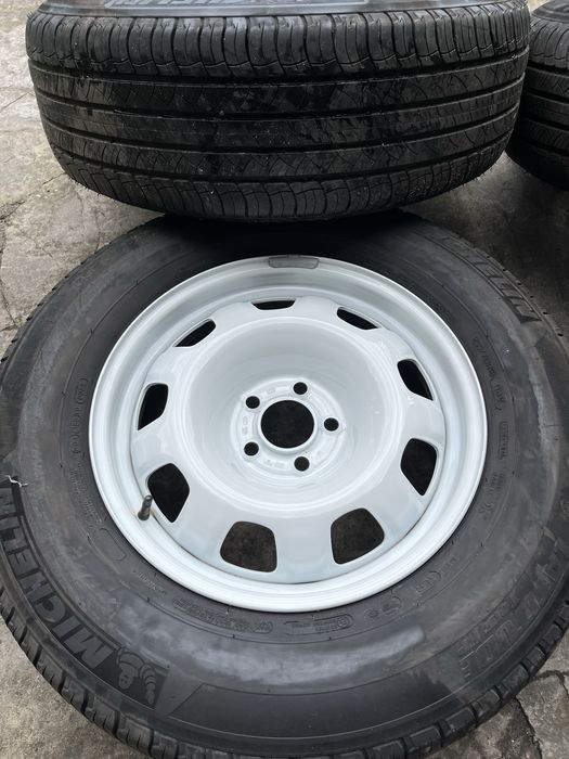 Orginal Felgi Stalowe Land Rover Defender 255/70R18 Michelin Opony
