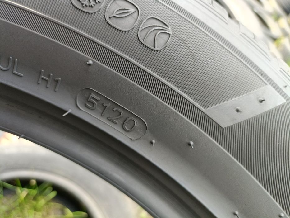 235/55R18 Hankook Kinergy 4s2X z końca 2020r 7mm