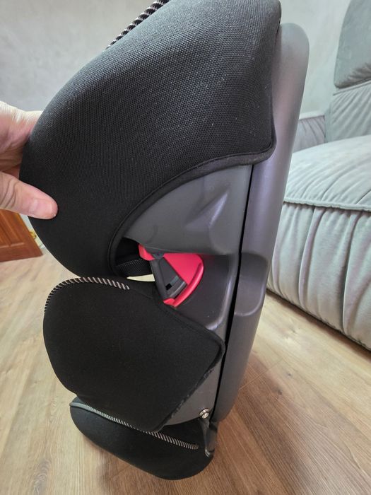 Продам автокресло BMW Junior Seat