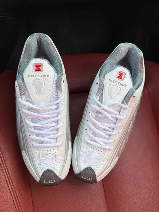 (БЕЗ ПЕРЕДОПЛАТИ) Nike Shox R4 Grey Red White найк шокс сірі сріблясті червоні пружини кросівки
