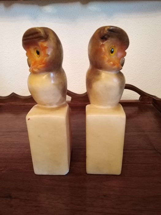 Conjunto de 2 Mochos em Alabastro para Segurar Livros