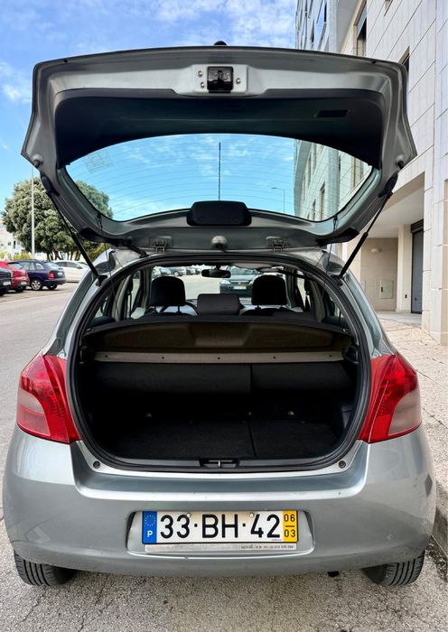 Toyota Yaris 1.0 VVT-I c/ Ac