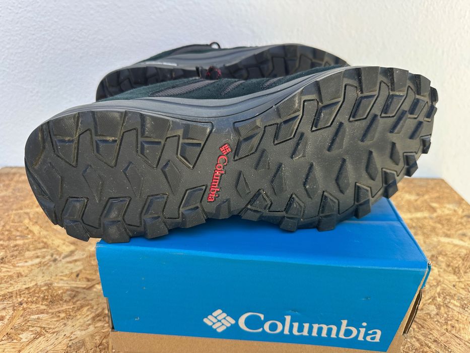 Sapatos Columbia 46