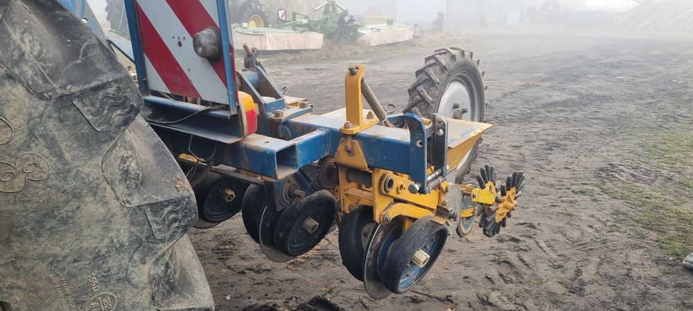 Siewnik do buraków Kleine Unicorn 3 talerzowy