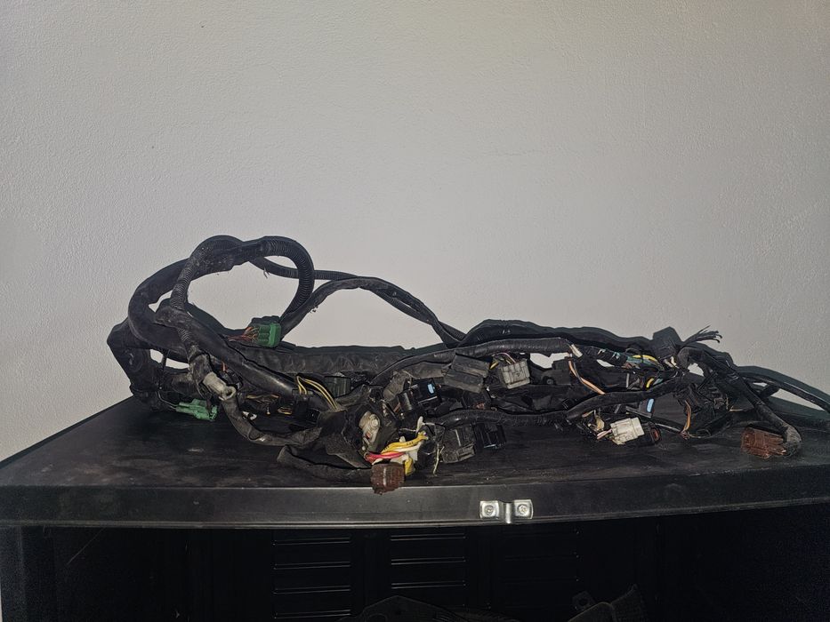 Material gsxr k2 1000