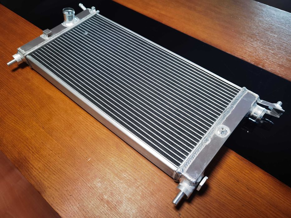Radiador Opel Corsa GSi Turbo de 1993 a 1999 - Alumínio Performance