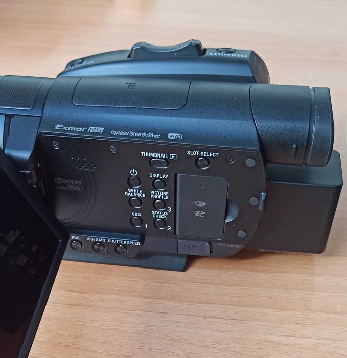 Sony HDR 4K FDR-AX700