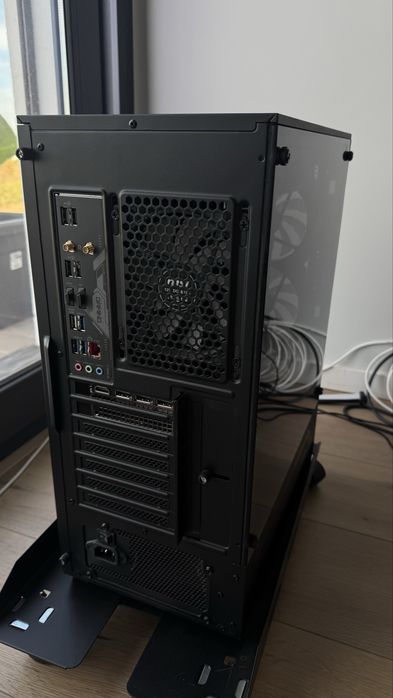 PC Gaming i5-13400F + RTX 3060 8GB + SSD NVMe 1TB + WiFi 6 + 16 GB DDR4 3200 MHz