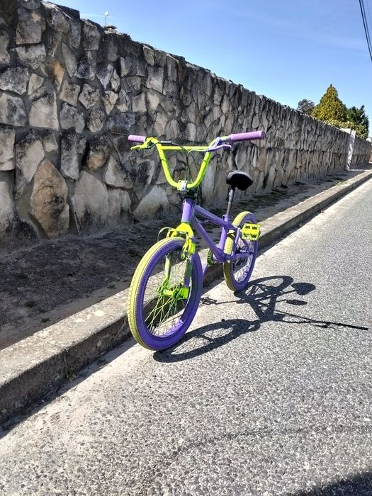 Bicicleta BMX  comprei a bicicleta em2024 e quase não foi usada