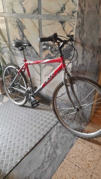 Bicicleta EMT com pouco uso