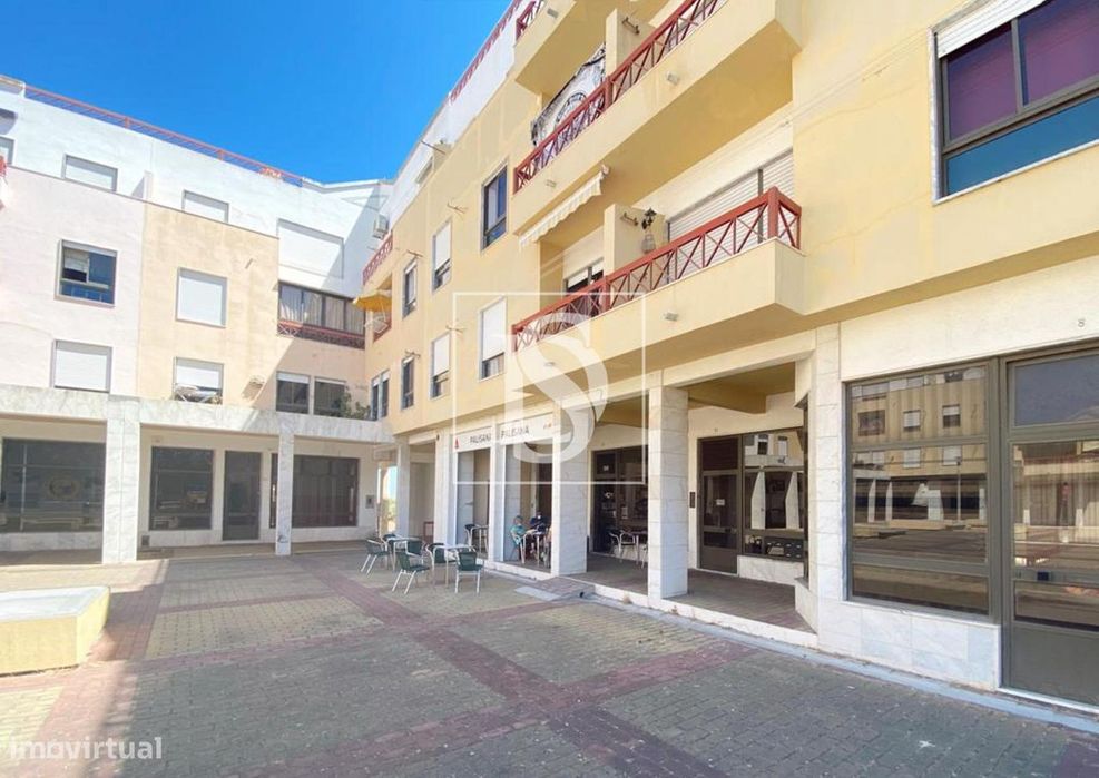Café/Pastelaria para comércio na Baixa da Banheira