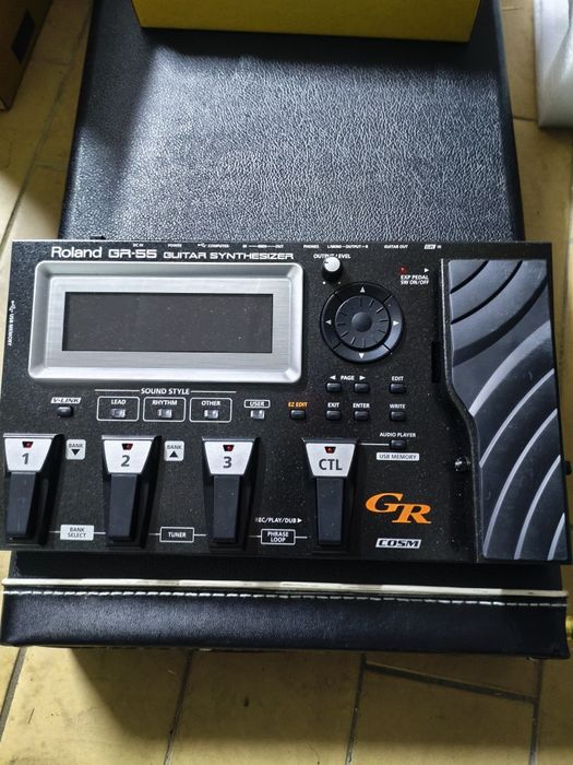 Roland GR-55GK GUITAR Sintetizador Guitarra (inclui Pickup GK-3 GUITAR