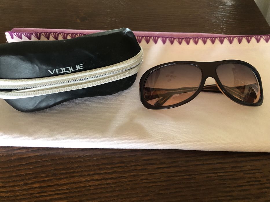 Óculos de sol Vogue originais