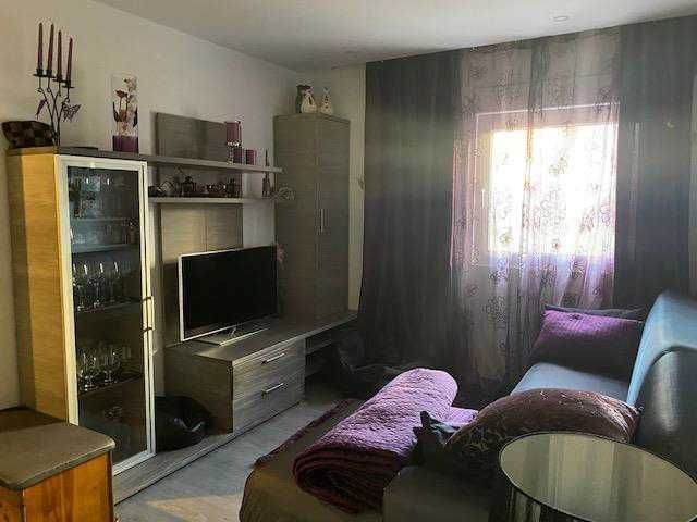 Apartamento T3 – Carnide, Rua Manuela Porto - totalmente remodelado, em zona de excelência.