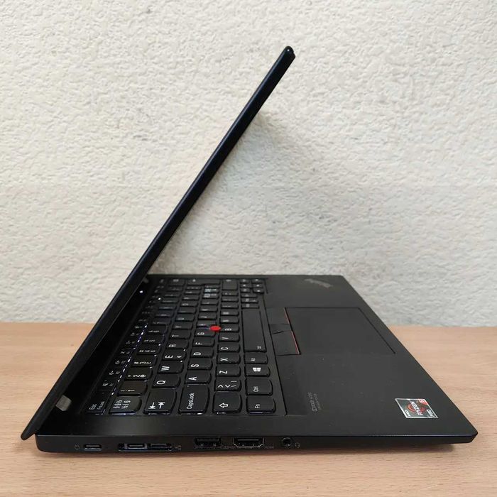 Для подорожей Lenovo X13 G1 13.3”FHD/IPS Ryzen5 6-ядер/8/512GB/Vega6