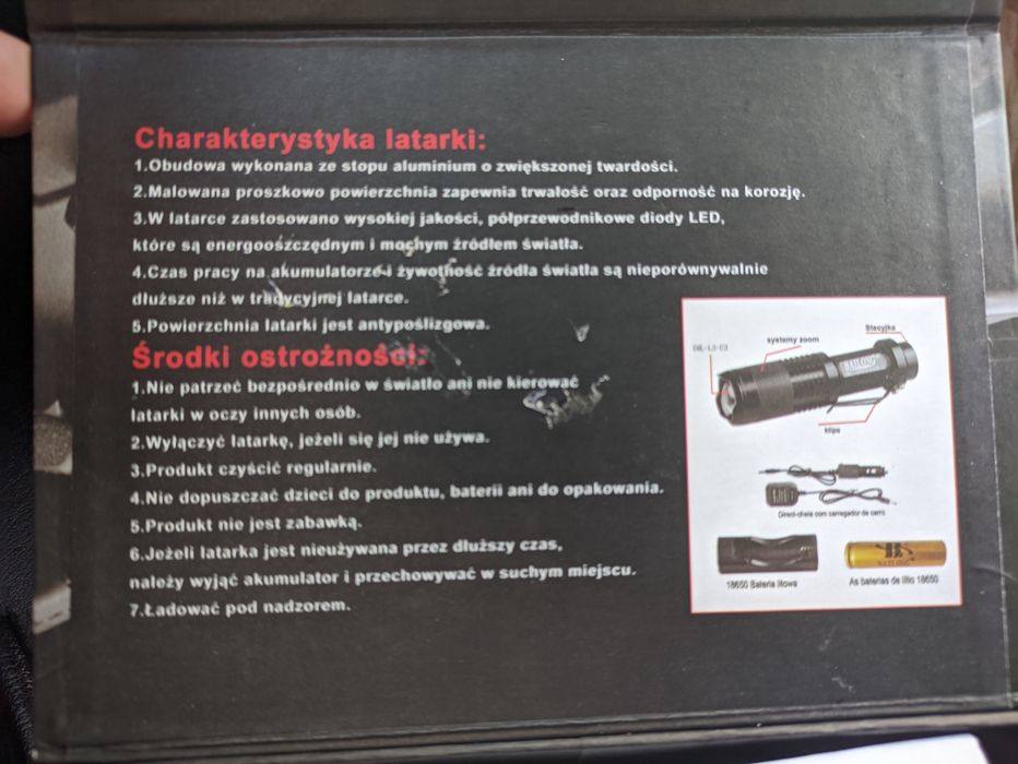 Latarka taktyczna Bailong 1812 Cree Zoom XM-L3-U3
