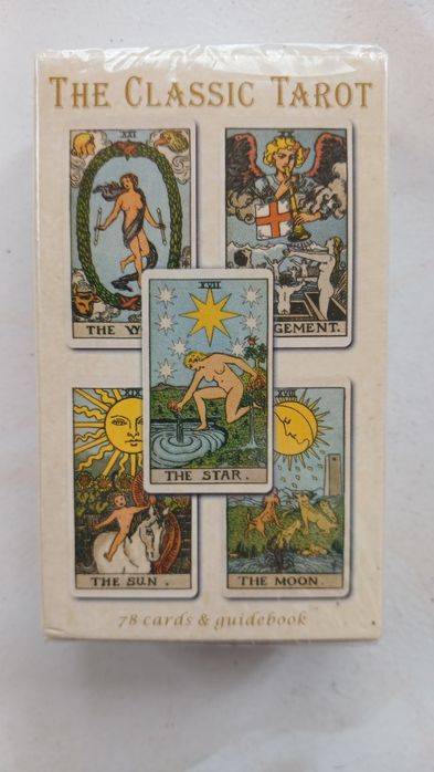 Cartas de tarot, novo e selado