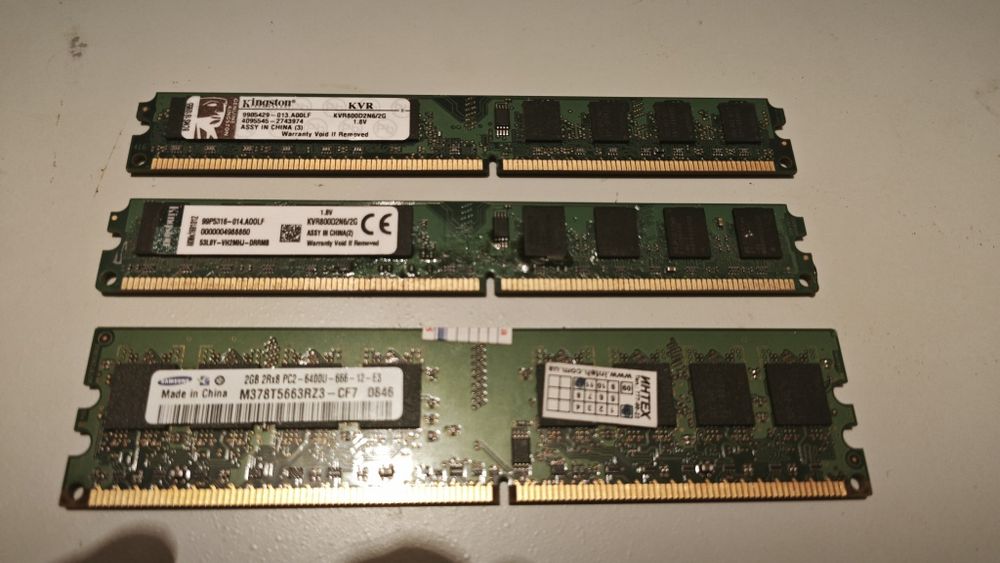 DDR2 2GB 800MHz PC2-6400 — Kingston / Samsung