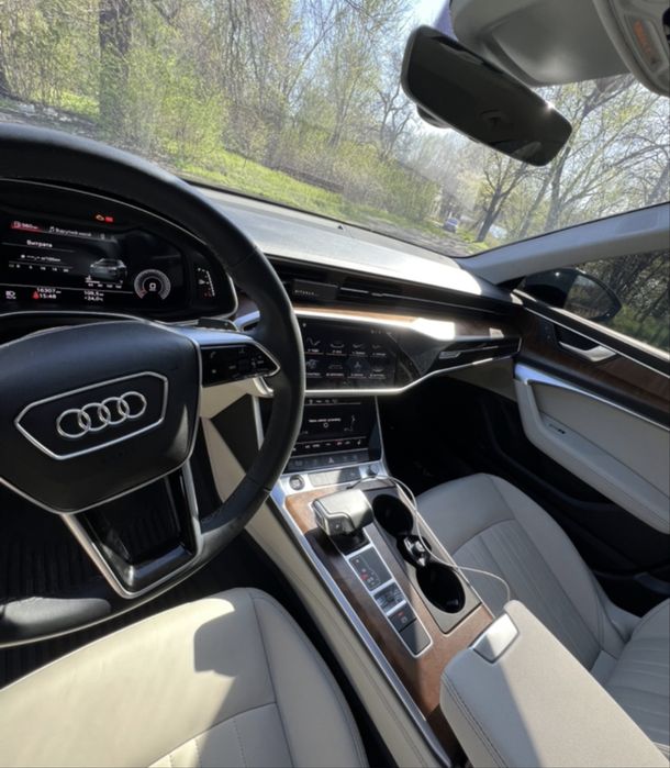 Audi a6c8 2023 2л
