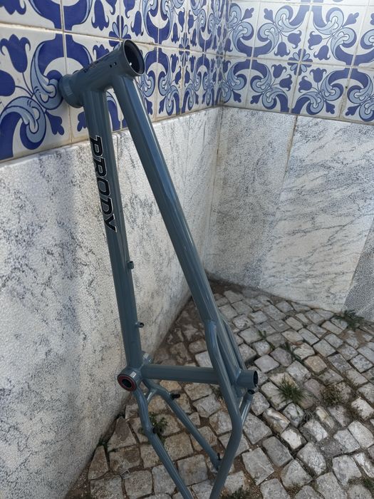Quadro bmx Colony 20.6