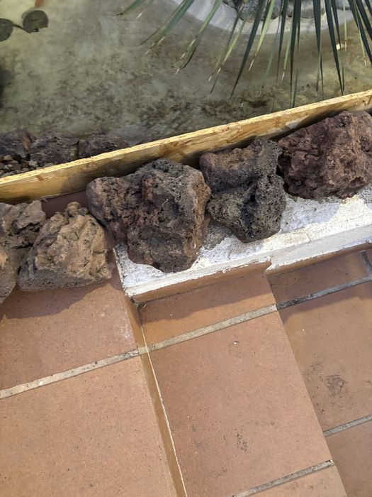 Rocha vulcanica varias