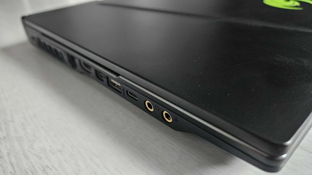 MSI Alpha 15 A3DD – mocny laptop do gier / pracy