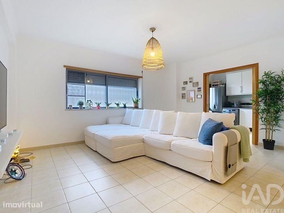 Apartamento T3 em Estômbar e Parchal de 121,00 m2