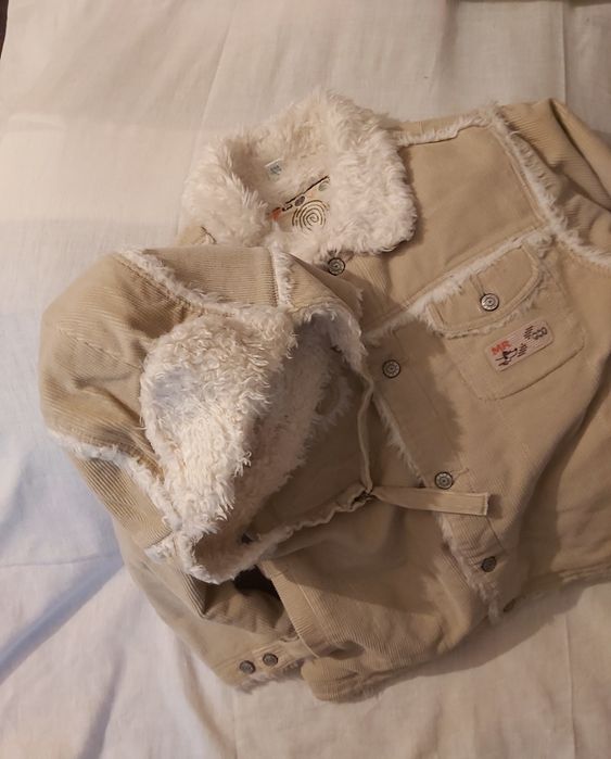 Excelente Blusão bombazine forrado a pêlo com tapa orelhas