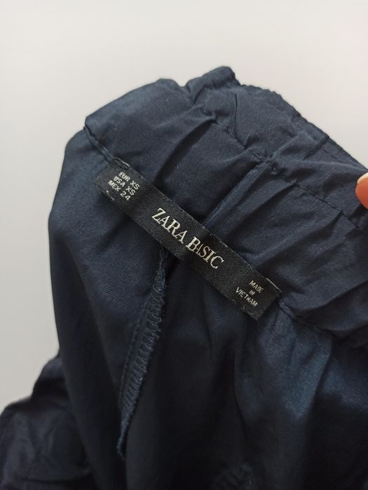 Штани карго Zara для дівчат надлегкі. XS
