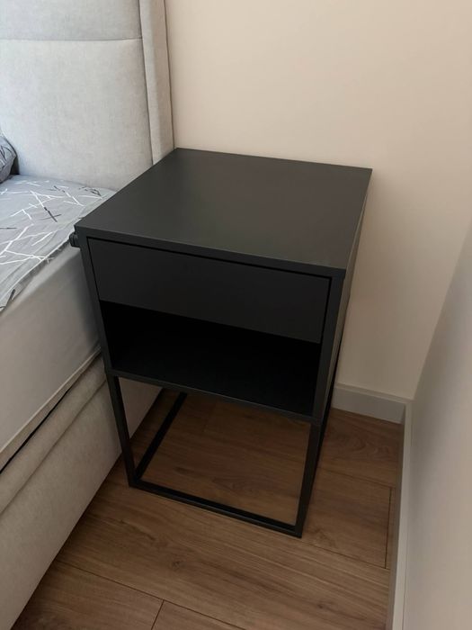 Stolik nocny IKEA vikhammer