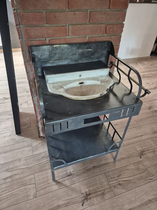 Zabytkowa Szafka z umywalką