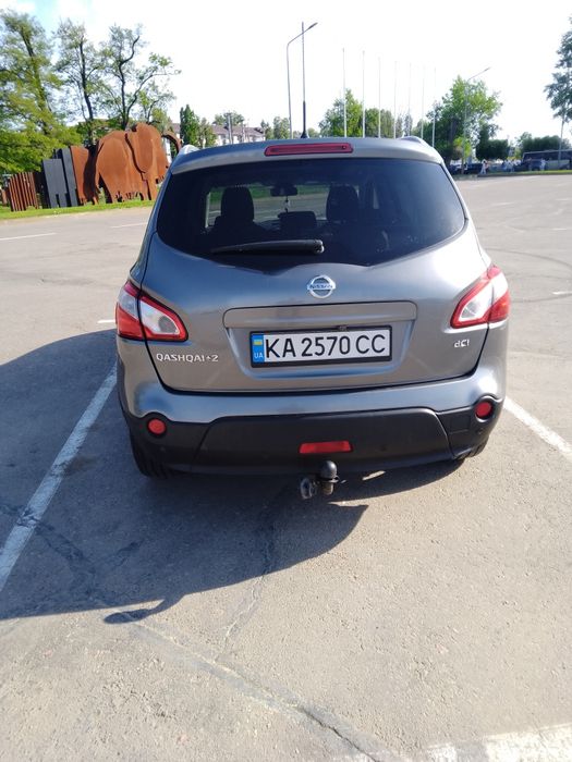 Продам Nisan Qashgai+2