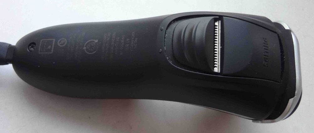 Электробритва Philips Norelco Aquatec AT810
