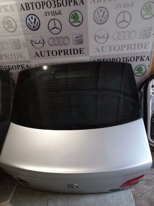 Кришка крышка багажника ляда Шкода Суперб SKODA SUPERB 2