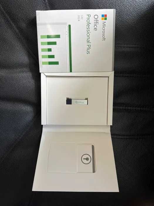 zestaw Windows 11 pro box + Office 2024 pro box