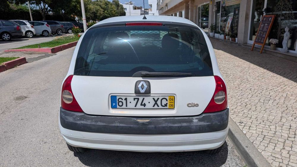 Renault Clio Comercial 2004