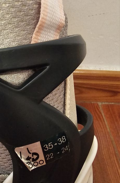 Vende-se  PATINS DE CRIANÇA. Bom estado.