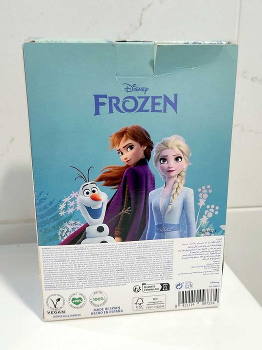 Conjunto Frozen: Esponja + Gel de Duche + Champô