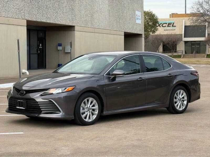 2024 Toyota Camry LE