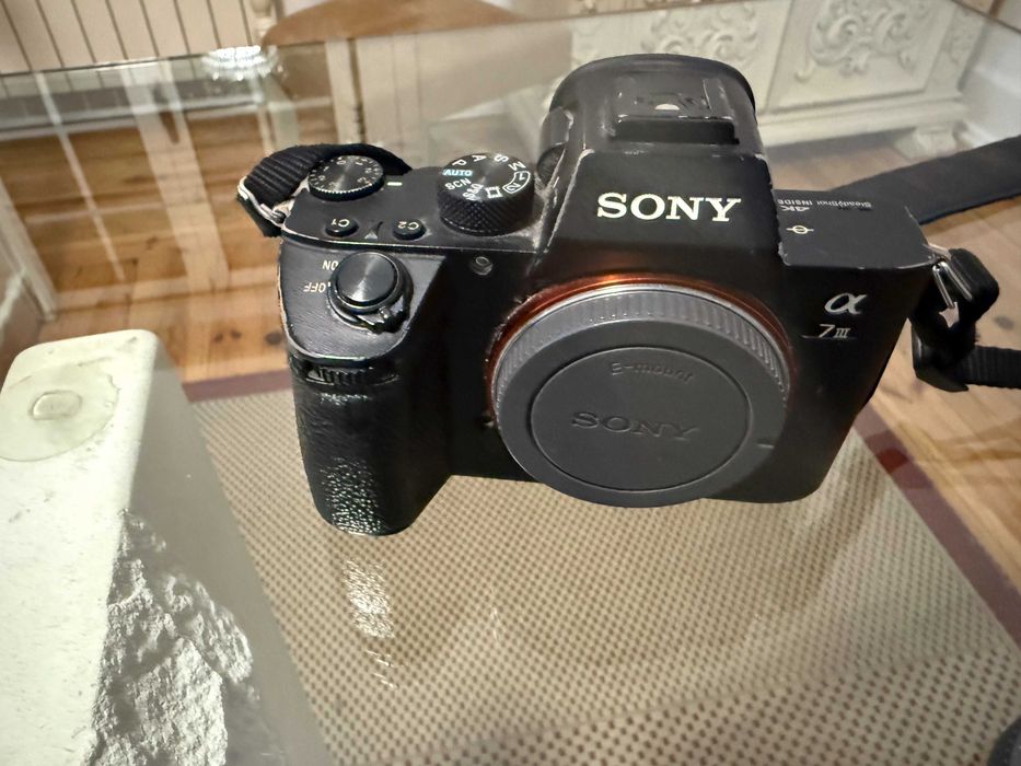 2 SONY ALPHA A7 III COM LENTE SONY 24-105