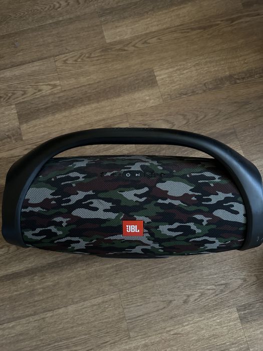 Продам колонку JBL BOOMBOX 1