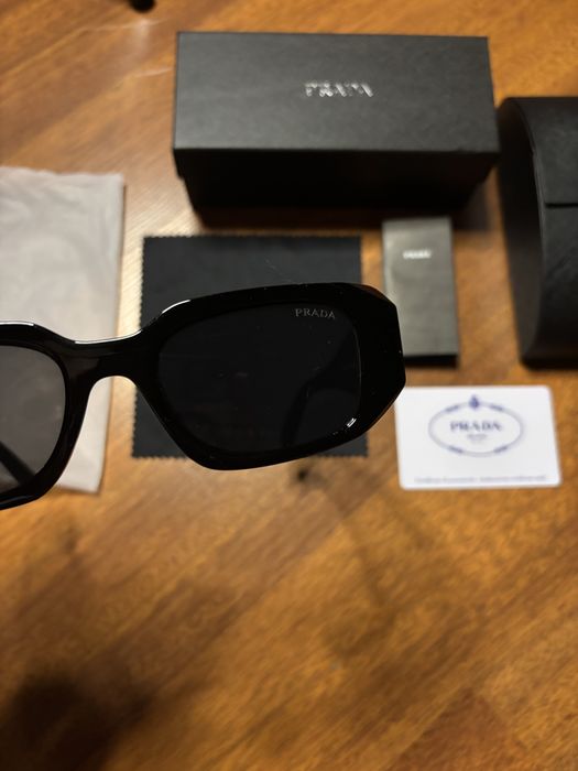 Очки Prada,новые. ПОЛНАЯ КОМПЛЕКТАЦИ !
