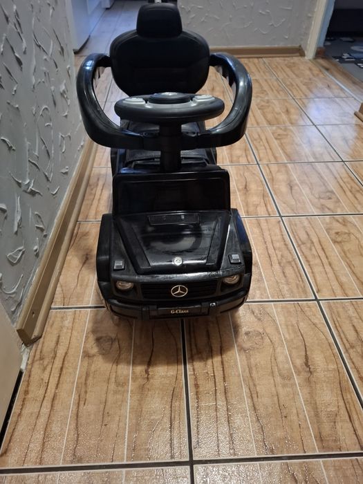 Jezdzik dla dziecka  Toyz Mercedes G 350D Czarny