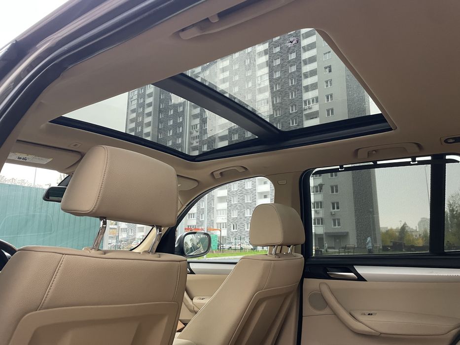 BMW X3 бензин 3.0 атмосфера, в родной краске 2011 г